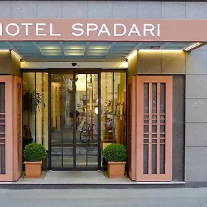 Spadari Al Duomo מלון